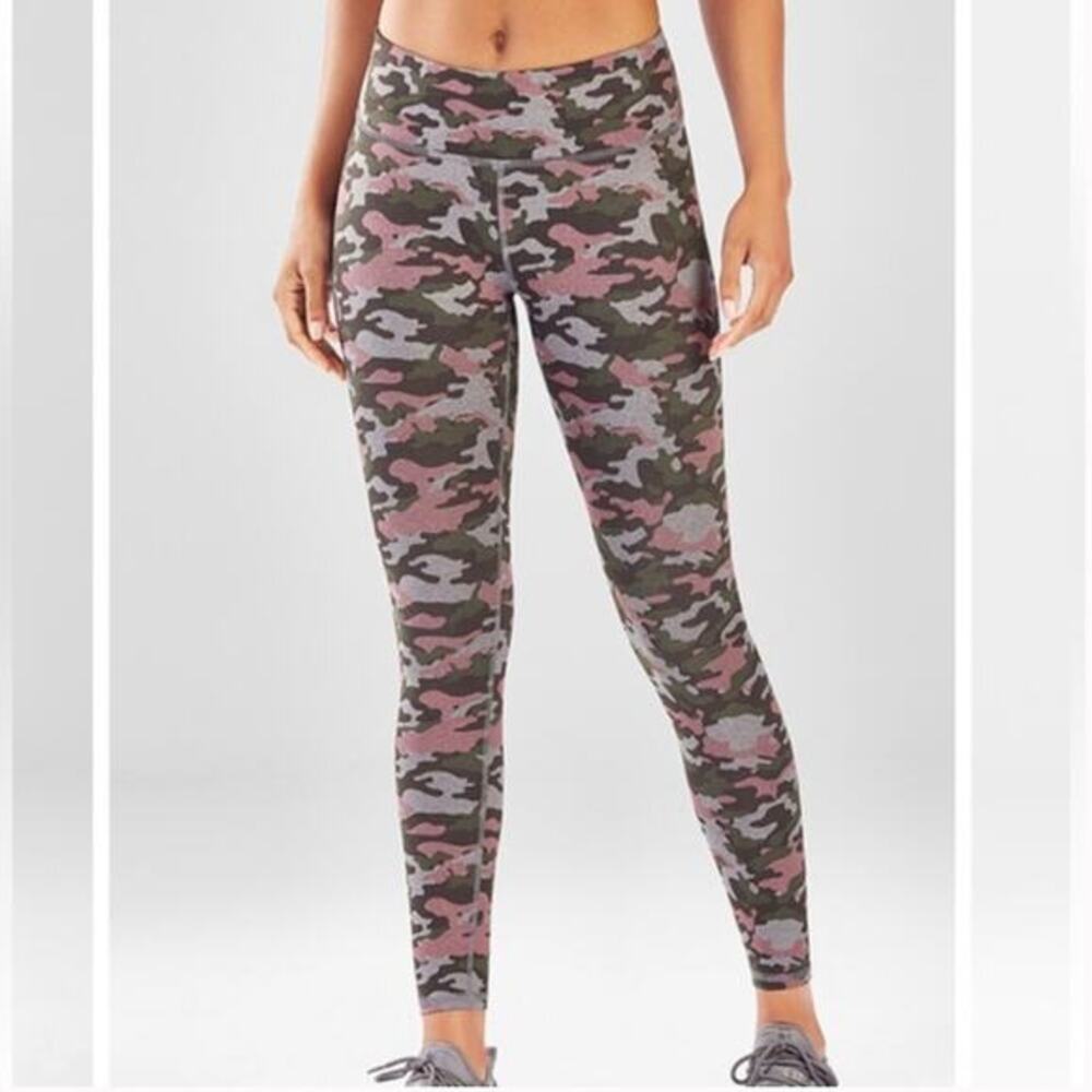 Fabletics Define Powerhold Leggings Womens S Rosebloom Pink Green Gray Camo